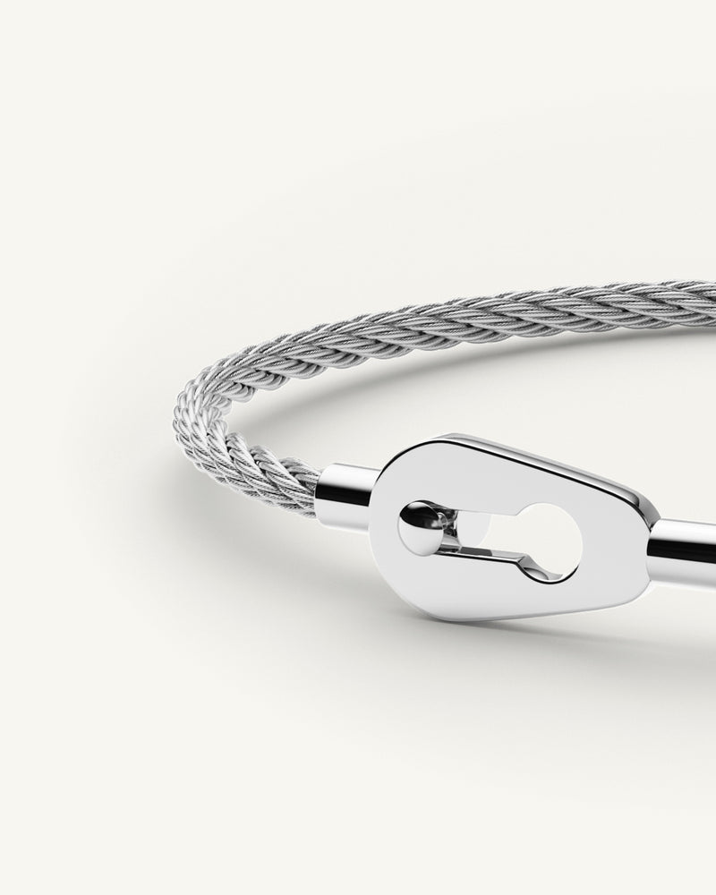 Staging reference — cable bracelet detail